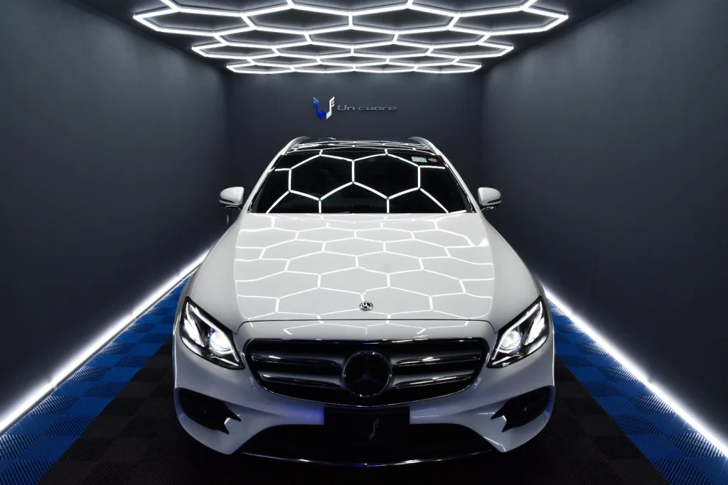 施工事例Mercedes Benz E200