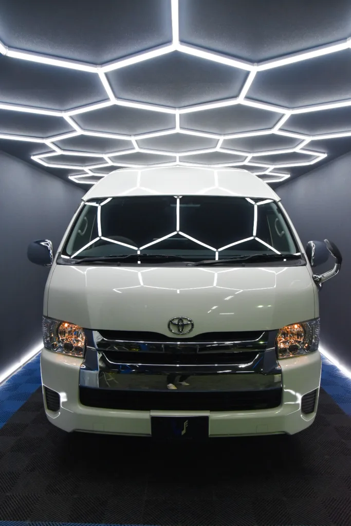 施工事例HIACE high roof