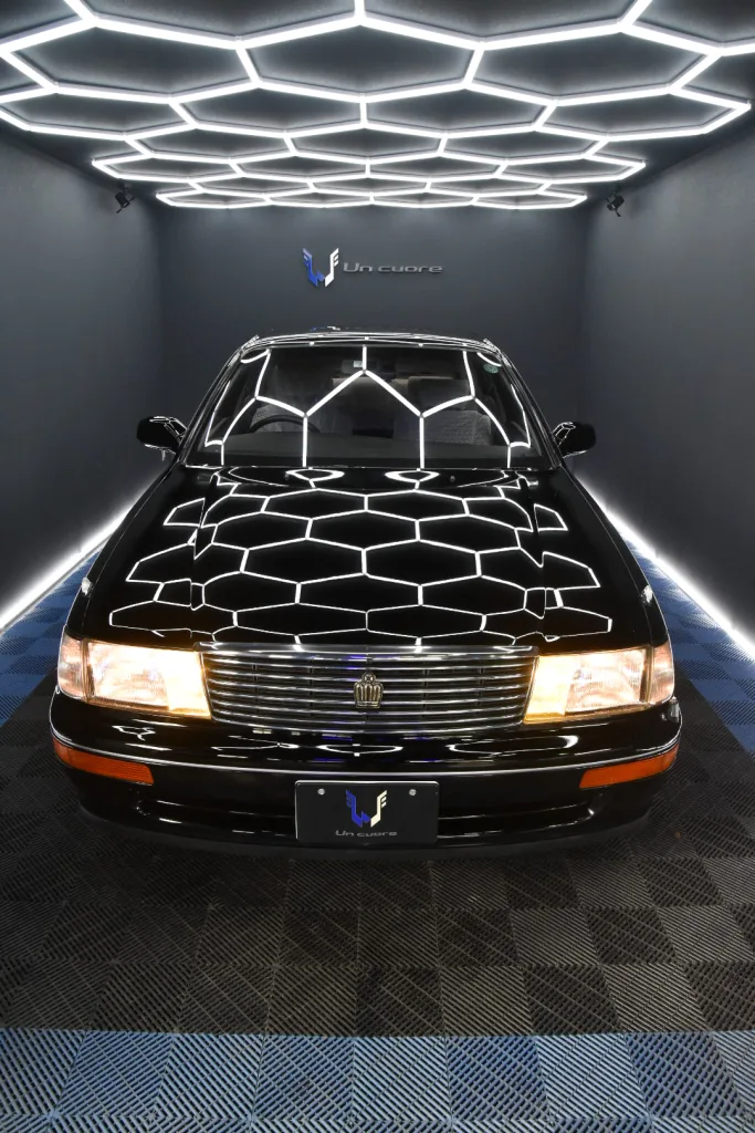 施工事例トヨタ CROWN